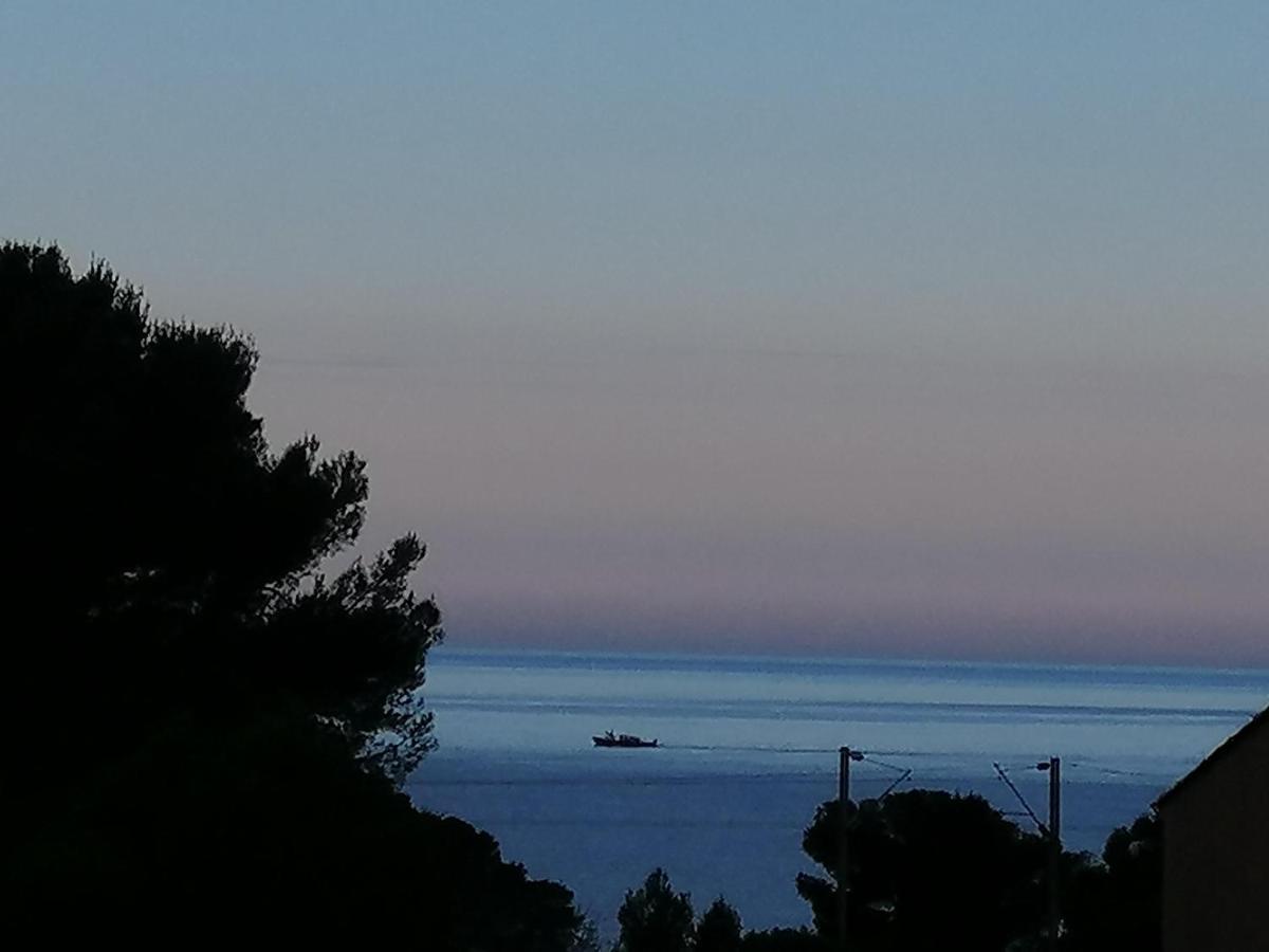 Les Gorguettes, Avec Terrasse Vue Mer, A 10 Min A Pieds De La Sanary-sur-Mer