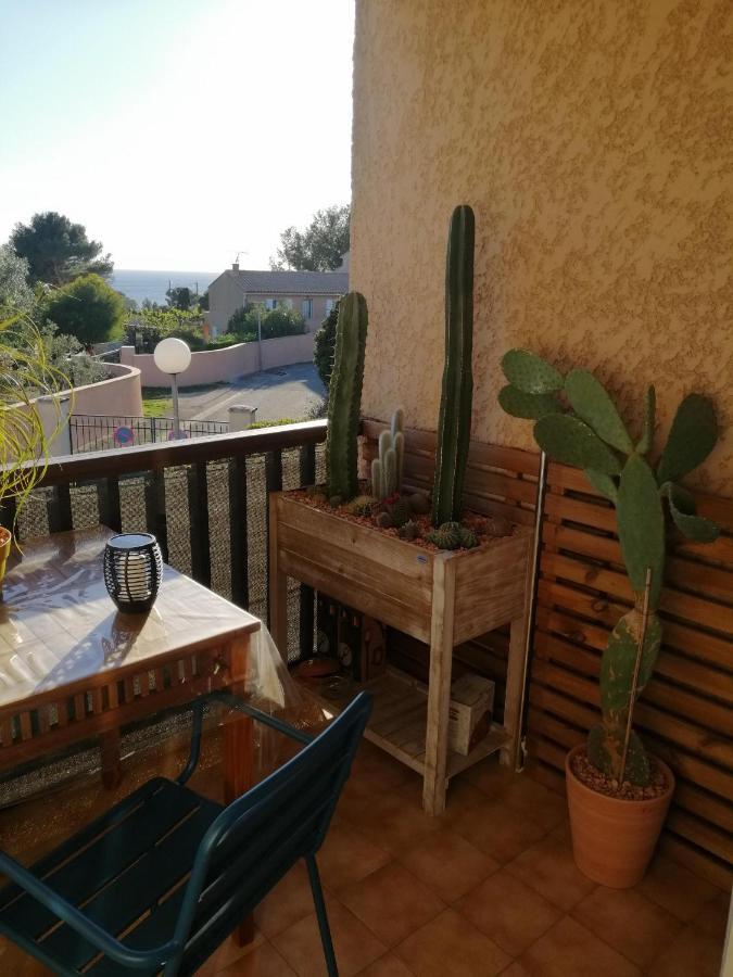 Les Gorguettes, Avec Terrasse Vue Mer, A 10 Min A Pieds De La Apartment Sanary-sur-Mer